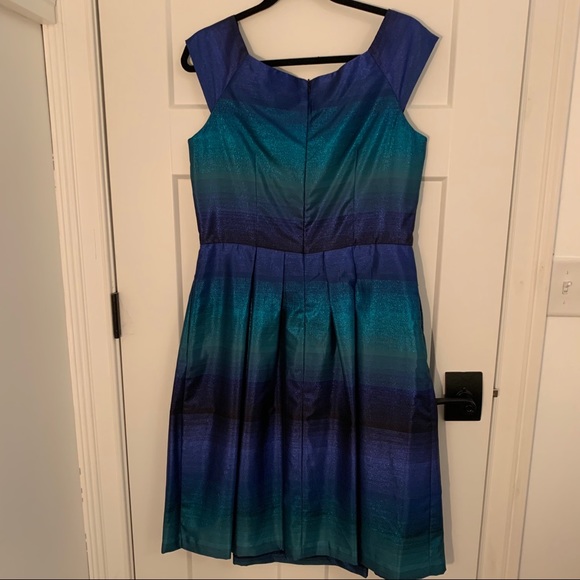 Blue/Teal Sparkle Party Dress Size 10 Perfect! - Picture 3 of 7